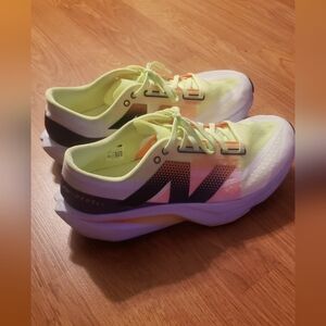 New Balance FuelCell Rebel v4 Men's Running shoes size 11.5